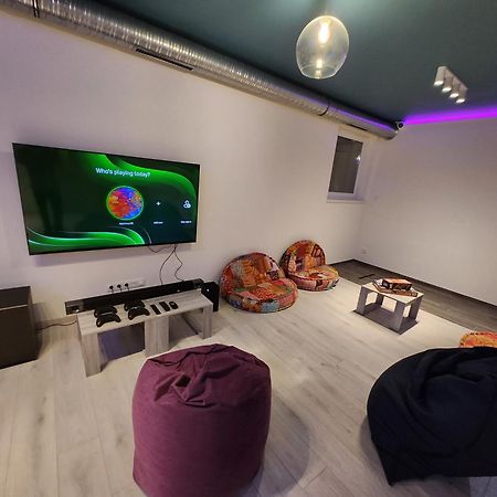 Apartman 18 Aparthotel Debrecen Buitenkant foto
