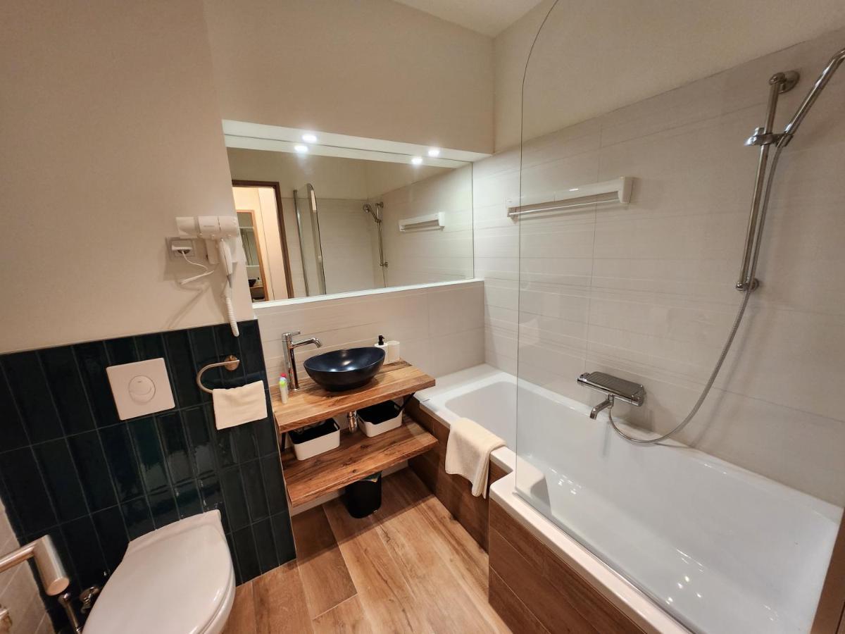 Apartman 18 Aparthotel Debrecen Buitenkant foto